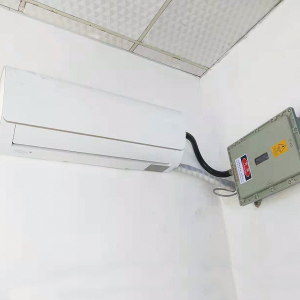 Wall-mounted explosion-proof positive pressure air conditioner